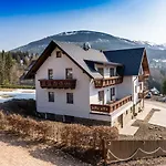 George 3* Szpindlerowy Młyn